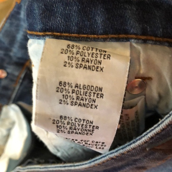 Distressed step hem STS blue jeans. Size 28 - Picture 4 of 4